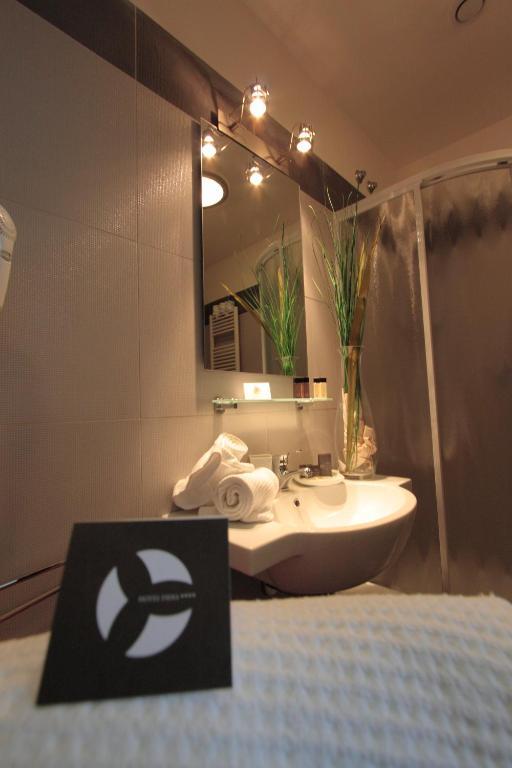 Hotel Fiera Rimini Oda fotoğraf